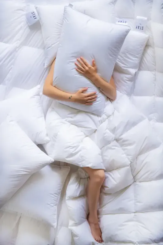 STAY Fluffy LOW (Lav) 50x70